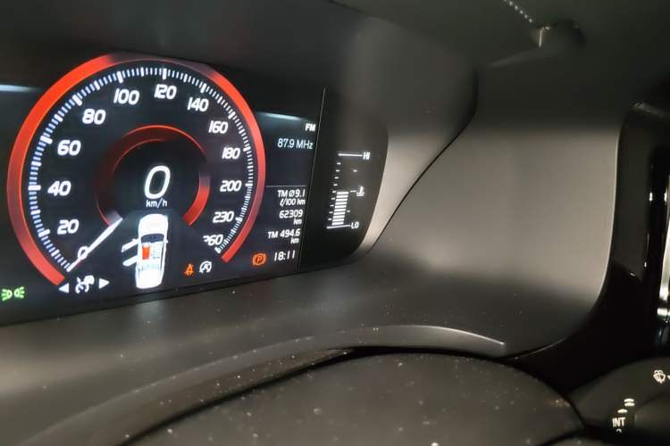 Used Volvo S90 2018 T4 Zhiyuan Edition Odometer Close Up