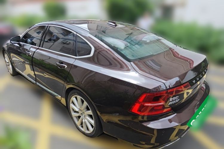 Used Volvo S90 2018 T5 Zhiya Edition Rear Left 45 Deg