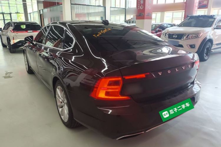 Used Volvo S90 2018 T5 Zhiyuan Edition Rear Left 45 Deg