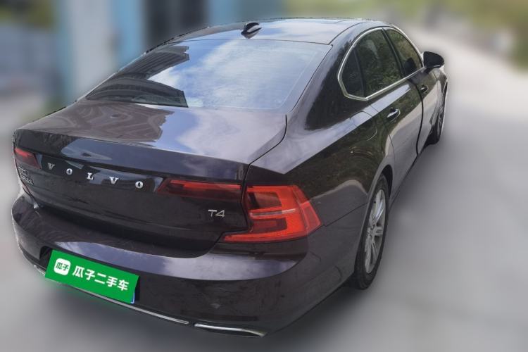 Used Volvo S90 2018 T4 Zhiyi Edition Rear Right 45 Deg