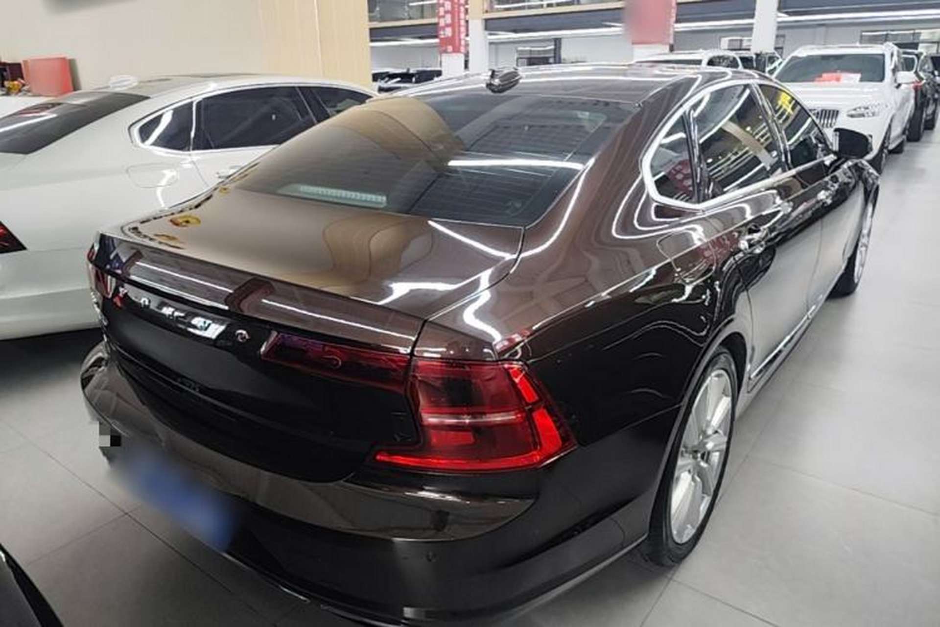 Used Volvo S90 2018 T5 Prestige Edition Rear Right 45 Deg