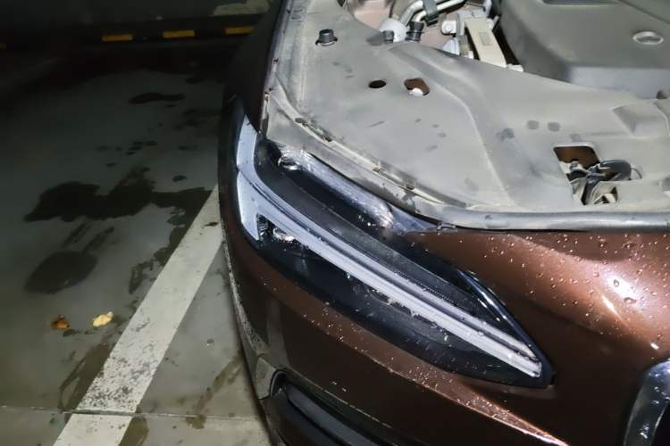 Used Volvo S90 2018 T4 Zhiyuan Edition Right Front Headlight