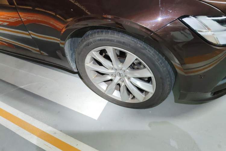 Used Volvo S90 2018 T5 Zhiyuan Edition Right Front Wheel Hub