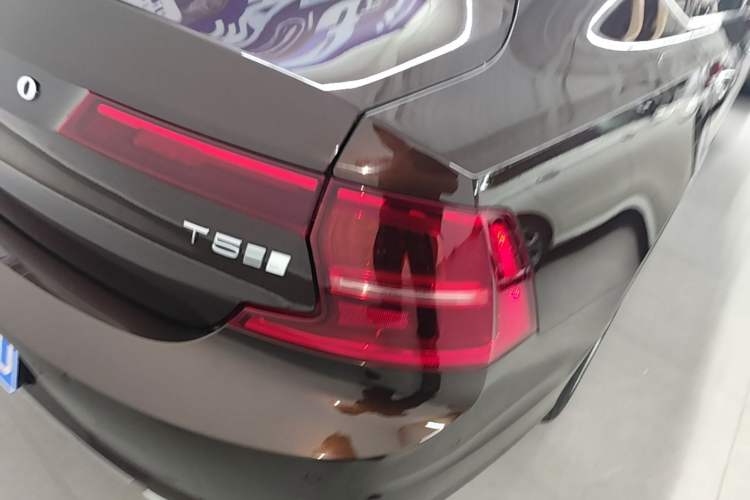 Used Volvo S90 2018 T5 Prestige Edition Right Rear Taillight