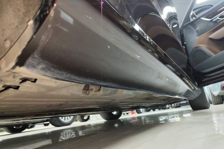Used Volvo S90 2018 T4 Zhiyuan Edition Right Side Sill