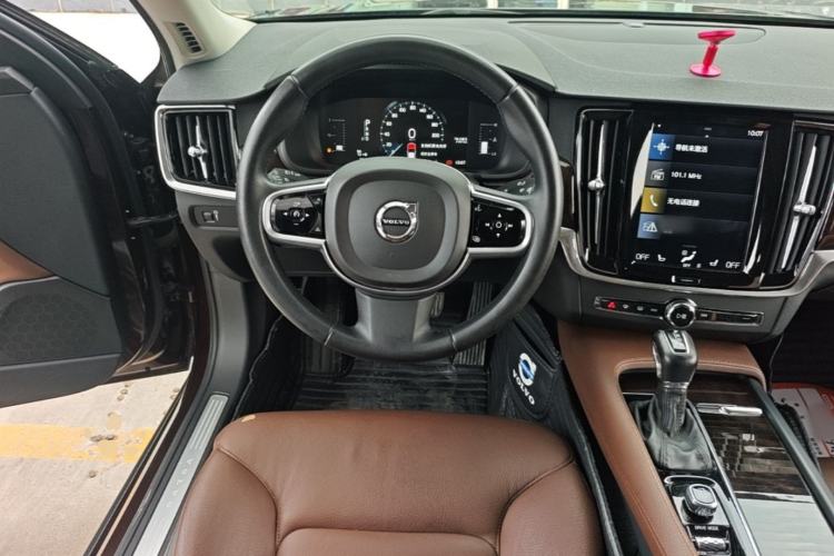 Used Volvo S90 2018 T4 Zhiyuan Edition Steering Wheel