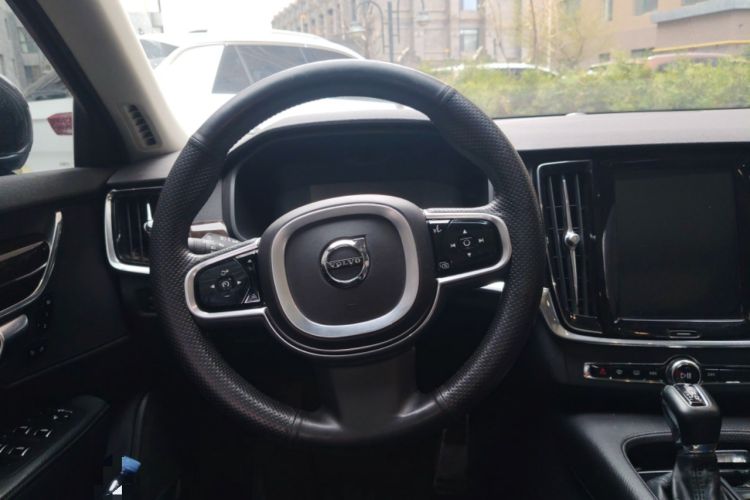 Used Volvo S90 2018 T5 Zhiyuan Edition Steering Wheel