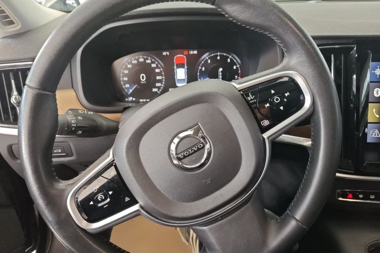 Used Volvo S90 2018 T5 Zhiya Edition Steering Wheel