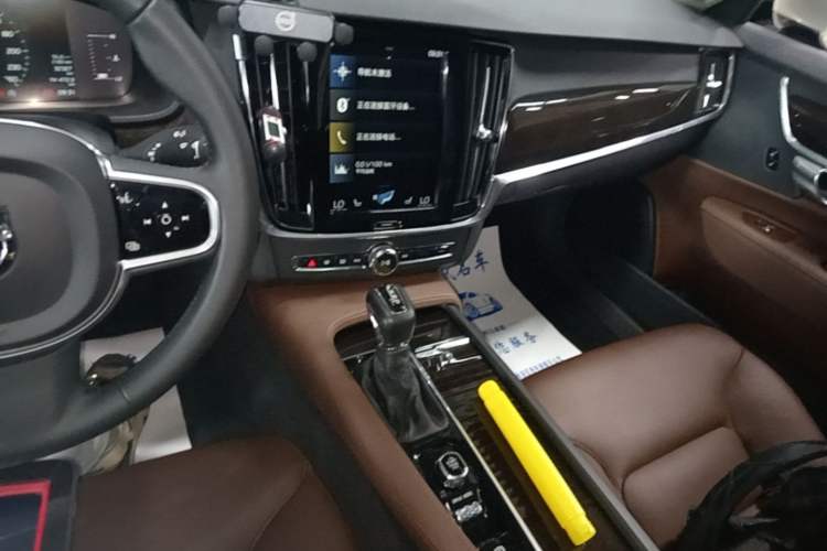Used Volvo S90 2018 T4 Zhiyuan Edition Audio And AC Panel