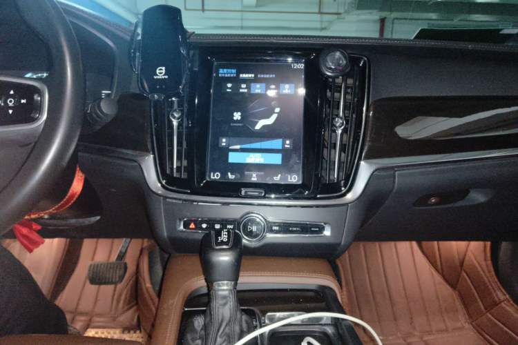 Used Volvo S90 2018 T4 Zhiyuan Edition Audio And AC Panel