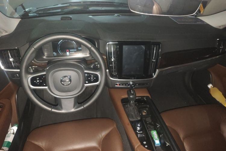 Used Volvo S90 2018 T4 Zhiyuan Edition Center Console