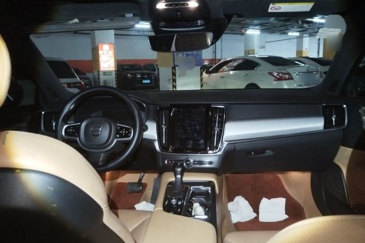 Used Volvo S90 2018 T4 Zhiyi Edition Center Console