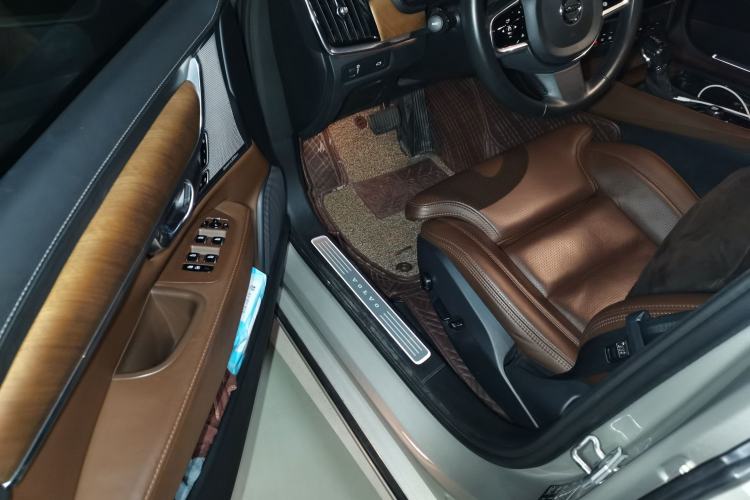 Used Volvo S90 2018 T5 Prestige Edition Driver Seat