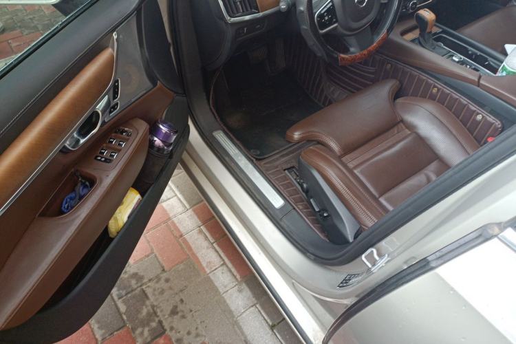 Used Volvo S90 2018 T5 Prestige Edition Driver Seat