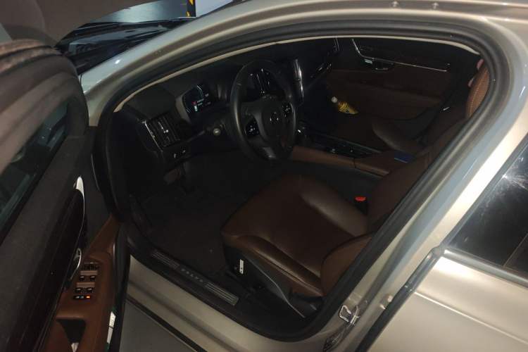 Used Volvo S90 2018 T4 Zhiyuan Edition Driver Seat