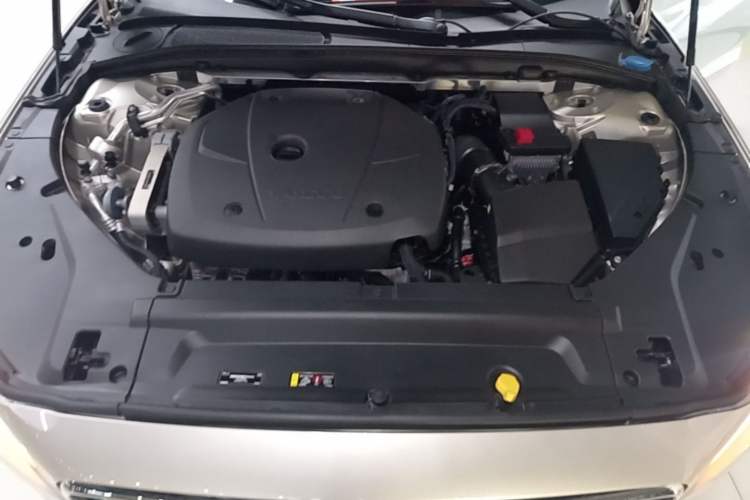 Used Volvo S90 2018 T4 Zhiyuan Edition Engine Bay
