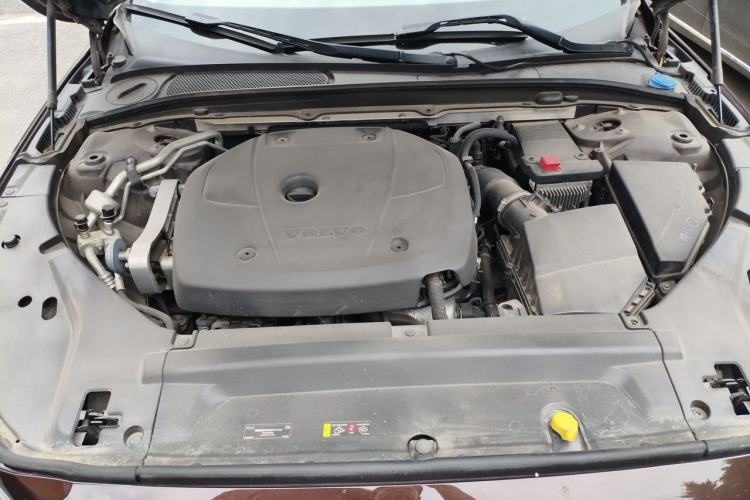 Used Volvo S90 2018 T5 Zhiya Edition Engine Bay