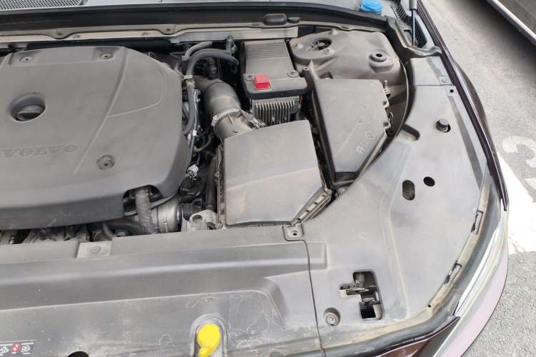 Used Volvo S90 2018 T5 Zhiya Edition Engine Bay Left