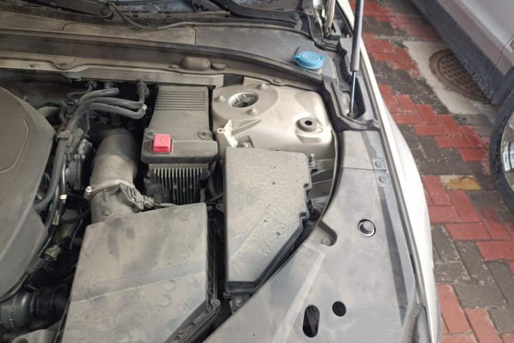 Used Volvo S90 2018 T5 Prestige Edition Engine Bay Left