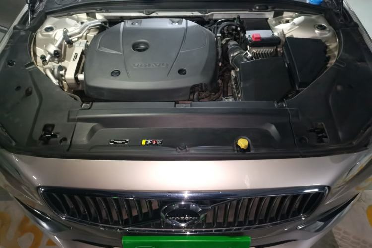Used Volvo S90 2018 T5 Prestige Edition Engine Bay