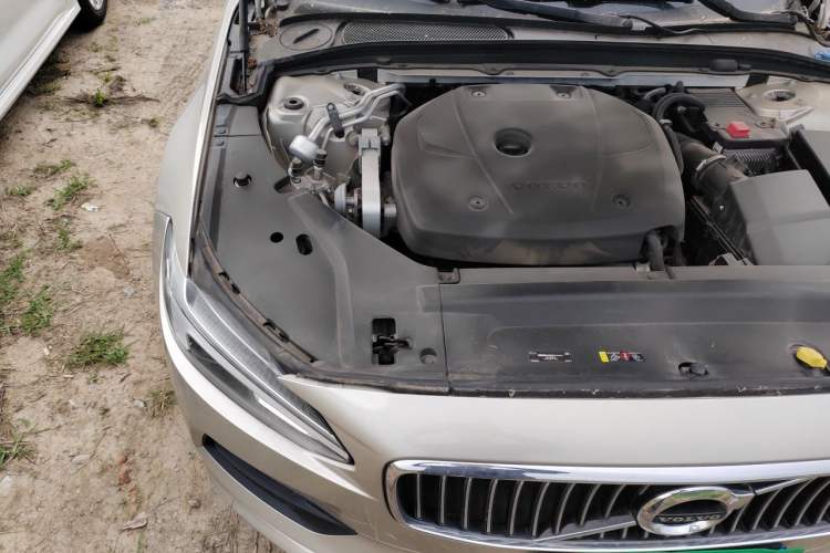 Used Volvo S90 2018 T4 Zhiyuan Edition Engine Bay Right