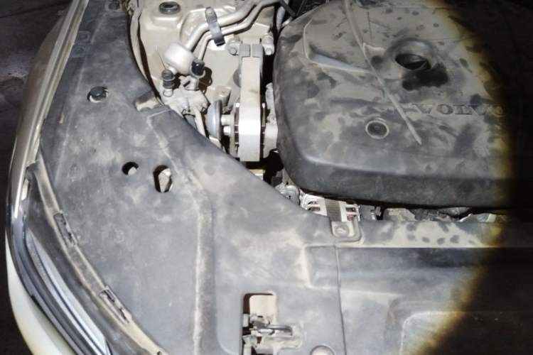 Used Volvo S90 2018 T4 Zhiyi Edition Engine Bay Right