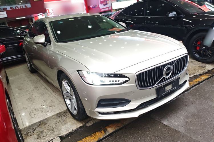 Used Volvo S90 2018 T4 Zhiyuan Edition Exterior 2