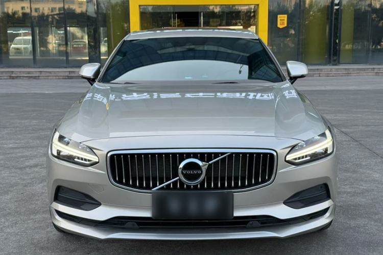 Used Volvo S90 2018 T4 Zhiyi Edition Exterior 2