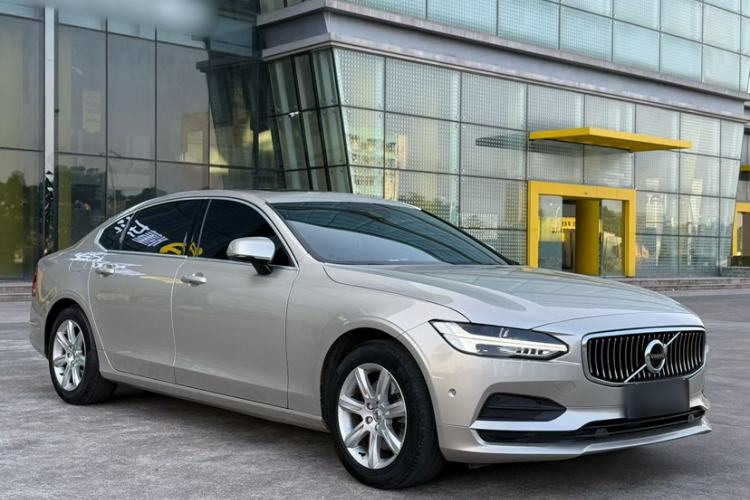 Used Volvo S90 2018 T4 Zhiyi Edition Exterior 3