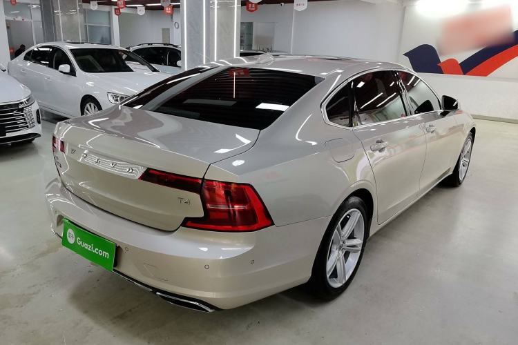 Used Volvo S90 2018 T4 Zhiyuan Edition Exterior 3