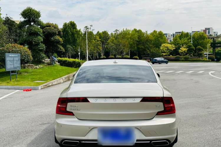 Used Volvo S90 2018 T4 Zhiyi Edition Exterior 3