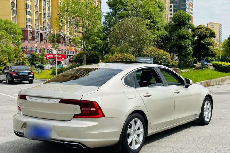 Used Volvo S90 2018 T4 Zhiyi Edition Exterior 4