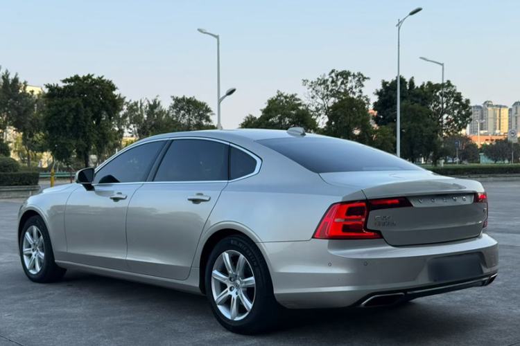 Used Volvo S90 2018 T4 Zhiyi Edition Exterior 5