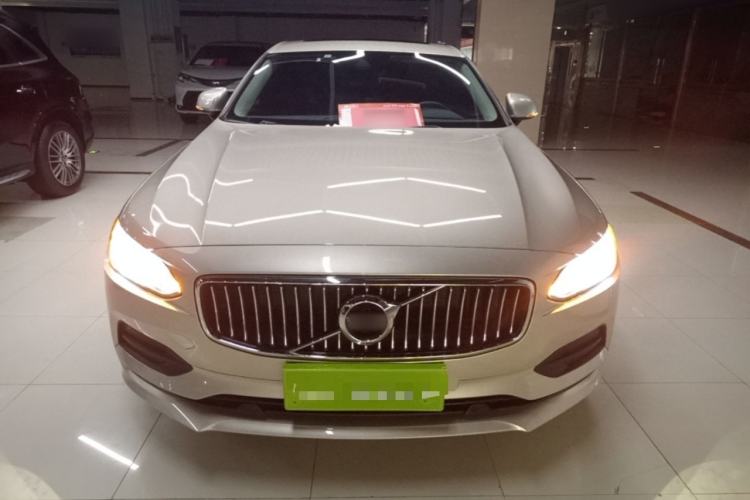 Used Volvo S90 2018 T4 Zhiyuan Edition Front