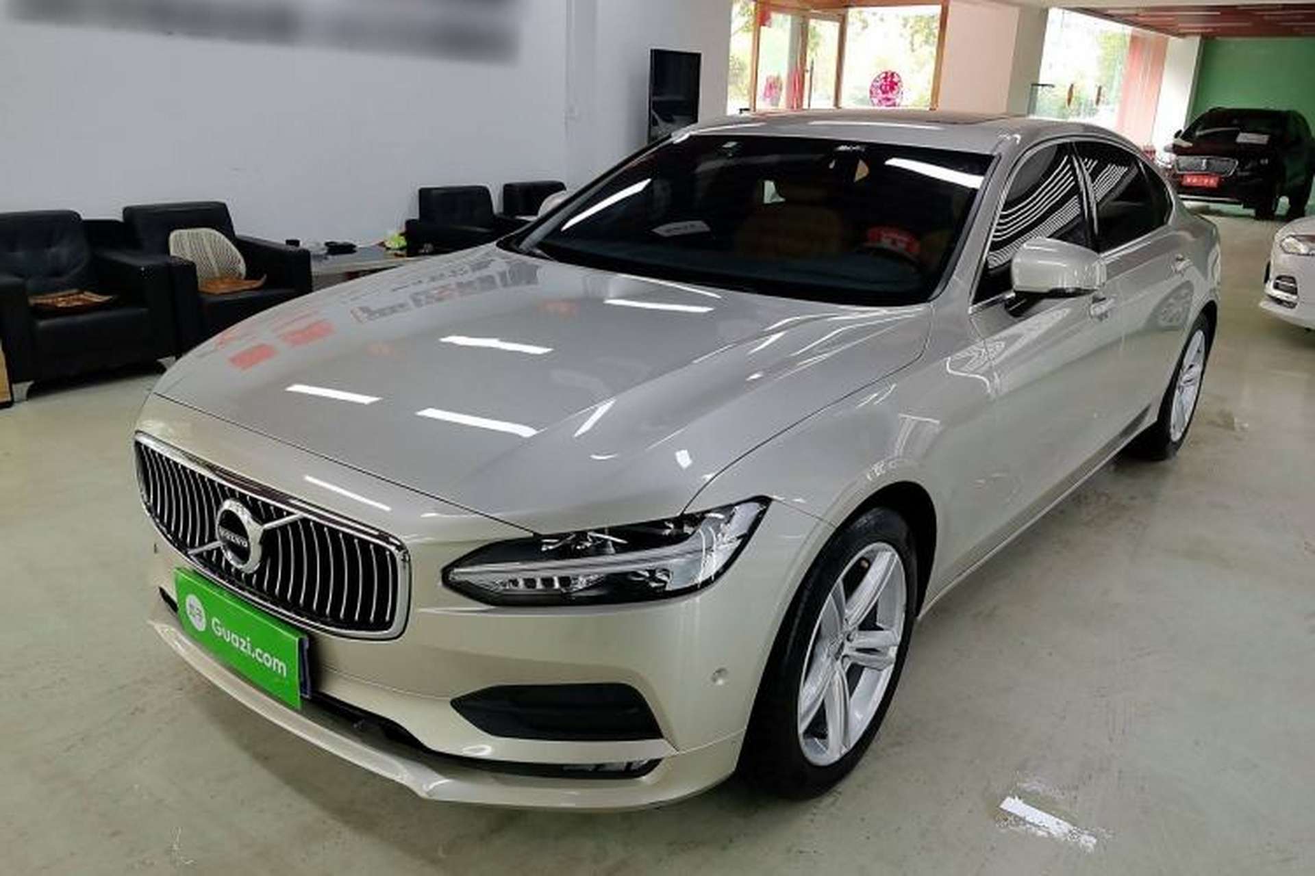 Used Volvo S90 2018 T4 Zhiyuan Edition Front Left 45 Deg