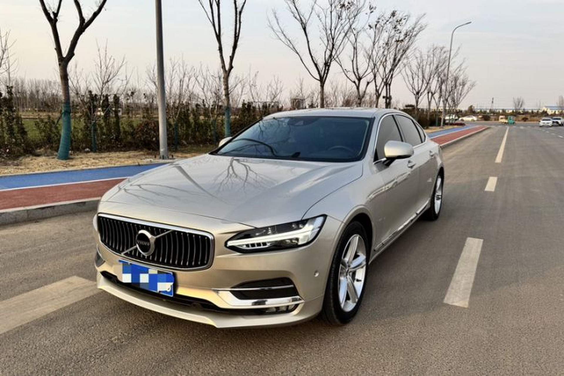 Used Volvo S90 2018 T4 Zhiyuan Edition Front Left 45 Deg