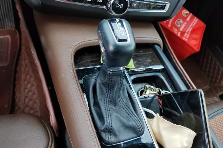 Used Volvo S90 2018 T4 Zhiyuan Edition Gear Lever