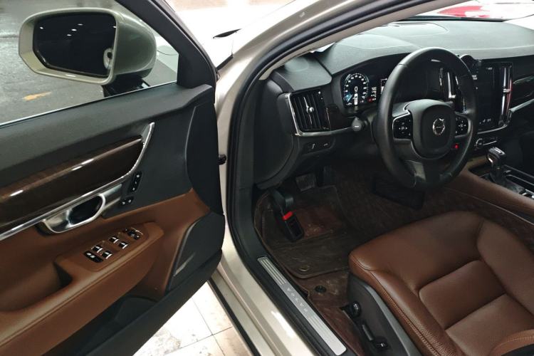 Used Volvo S90 2018 T4 Zhiyuan Edition Interior 3