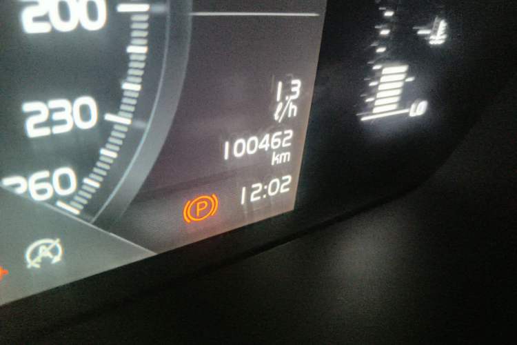 Used Volvo S90 2018 T4 Zhiyuan Edition Odometer Close Up