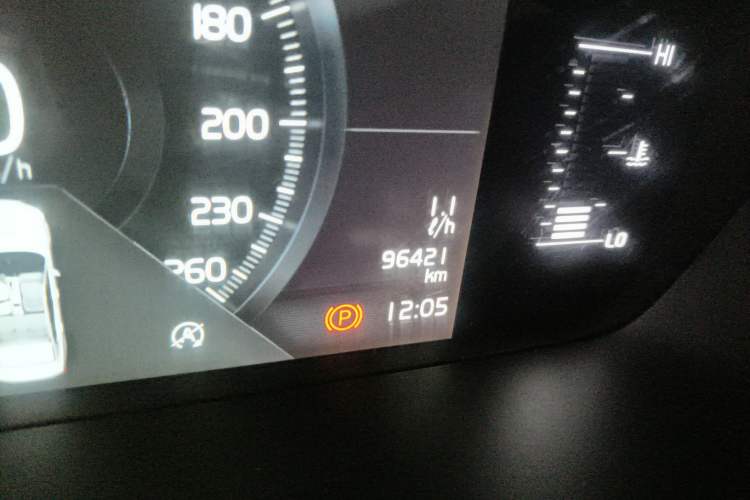 Used Volvo S90 2018 T4 Zhiyuan Edition Odometer Close Up