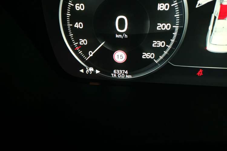 Used Volvo S90 2018 T5 Prestige Edition Odometer Close Up