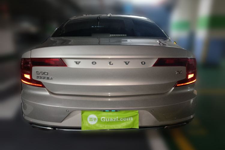 Used Volvo S90 2018 T4 Zhiyuan Edition Rear