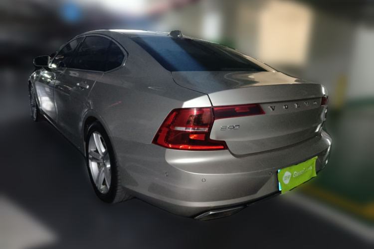 Used Volvo S90 2018 T4 Zhiyuan Edition Rear Left 45 Deg