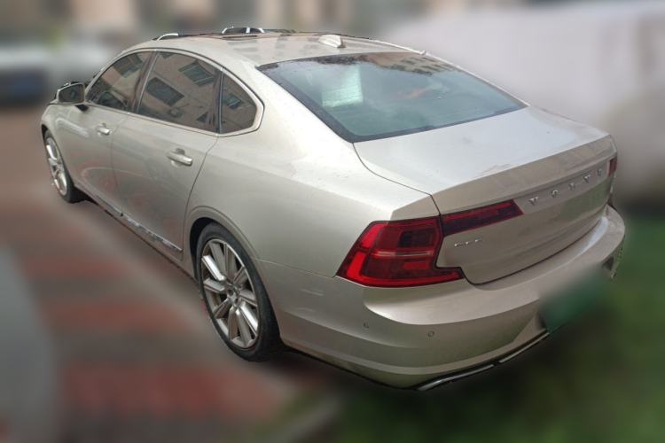 Used Volvo S90 2018 T5 Prestige Edition Rear Left 45 Deg