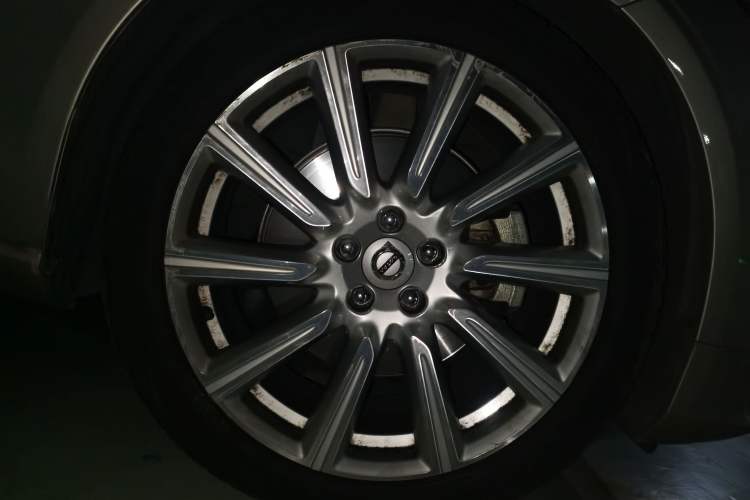 Used Volvo S90 2018 T5 Prestige Edition Right Front Wheel Hub