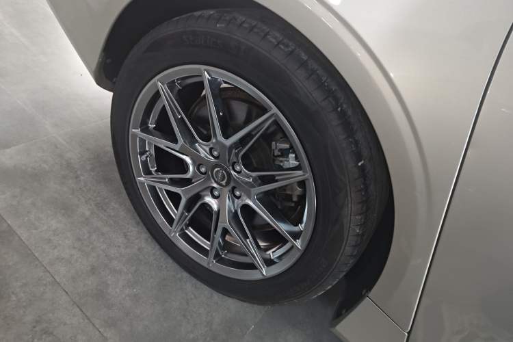 Used Volvo S90 2018 T5 Zhiyuan Edition Right Rear Wheel Hub