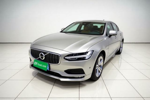 Ojetý Volvo S90 2018 T4 Zhiyuan Edition