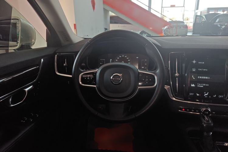 Used Volvo S90 2018 T5 Zhiyuan Edition Steering Wheel