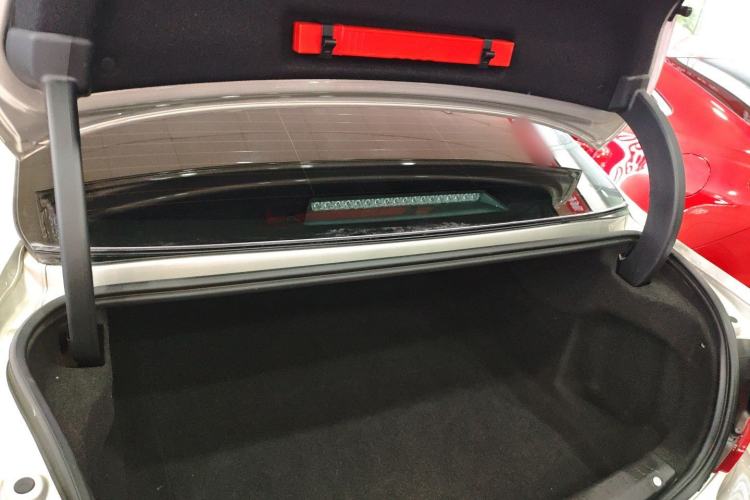 Used Volvo S90 2018 T4 Zhiyuan Edition Trunk