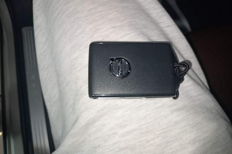 Used Volvo S90 2018 T4 Zhiyuan Edition Vehicle Key